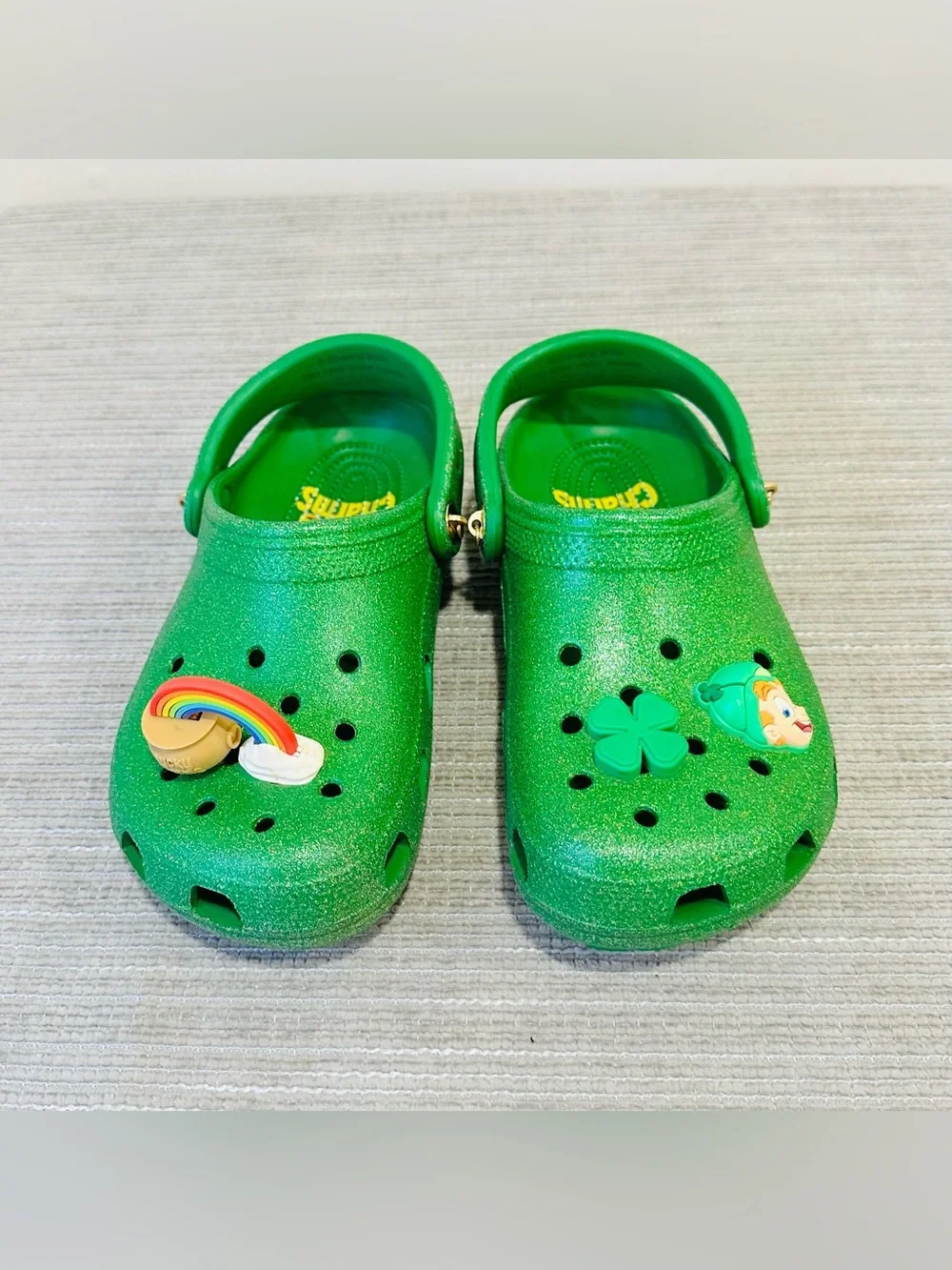 Crocs Classic Clog Lucky Charms Magically Delicious Green Glitter Kids Size J4